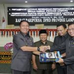 1526941167-picsay-640×330