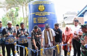 Bupati Pesawaran Hadiri Penyerahan Sumur Bor Dari kementerian ESDM