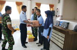 DAN Lanud Pangeran M. Bun Yamin Menabur Sembako
