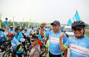 Wagub Bachtiar Basri Lepas 3.000 peserta Tour de Bakter dalam Rangka HUT Hutama Karya ke-58