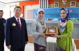 Pj. Gubernur Saksikan Serah Terima Jabatan Ketua TP PKK dan Dekranasda Lampung