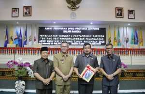 Rapat Paripurna DPRD Pj Sekda Prov Sampaikan Raperda Pertanggungjawaban APBD Lampung 2018