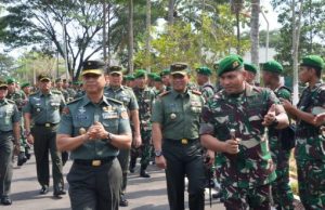 Waasops Kasad Kunjungi Yonif 143/ Twej