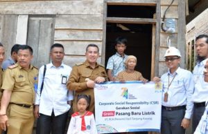 Bupati Dendi Resmikan Program Elektrifikasi Pasang Baru Gratis