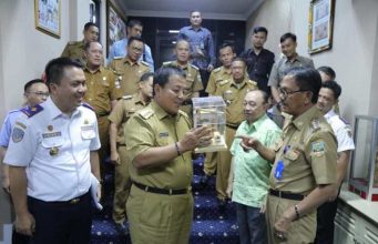 Dukung Krui Pro 2020: Gubernur Arinal Langsung Telepon Kementerian Pariwisata