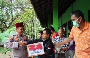 Semarak Hari Bhayangkara ke-76, Sat Reskrim Polresta Bandar Lampung Bagikan Sembako