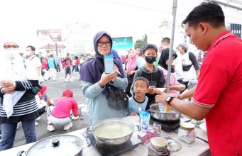 Ratusan Pengunjung Car Free Day di Bandar Lampung Instal Aplikasi PLN Mobile, Ada Apa?