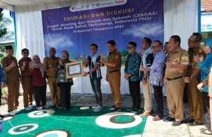 Kakon Kagungan Apresiasi Kegiatan Edukasi Cegah Stunting Oleh PT. Tirta Investama dan YKWS