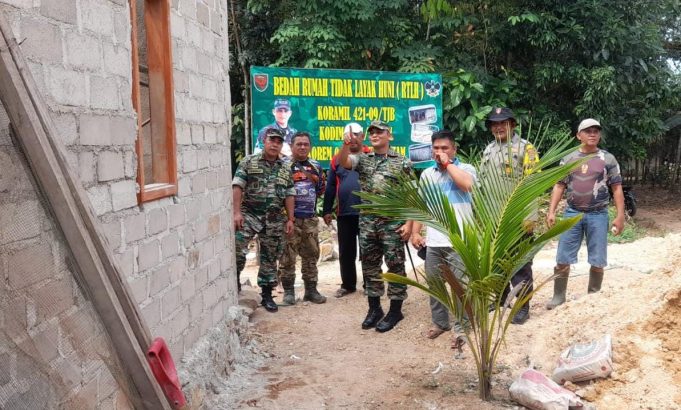 Pastikan Tepat Sasaran, Dandim 0421/LS Meninjau Program Bedah Rumah Tidak Layak Huni (RTLH)