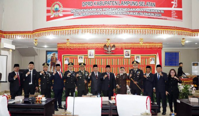 HUT Ke-78 Kemerdekaan RI, DPRD Kabupaten Lampung Selatan Gelar Rapat Paripurna Dengarkan Pidoto Kenegaraan Presiden RI