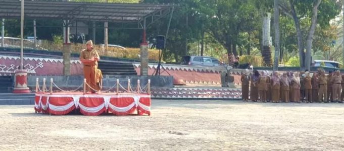Pimpin Apel, Staf Ahli Ekobang & Kemasyarakatan Kembali Ingatkan Kedisiplinan Pegawai