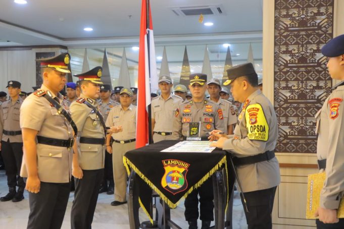 Pimpin Sertijab Kapolres Lampung Barat, Kapolda : “Segera Bangun Sinergitas Ditempat Baru Hadapi Pemilu 2024