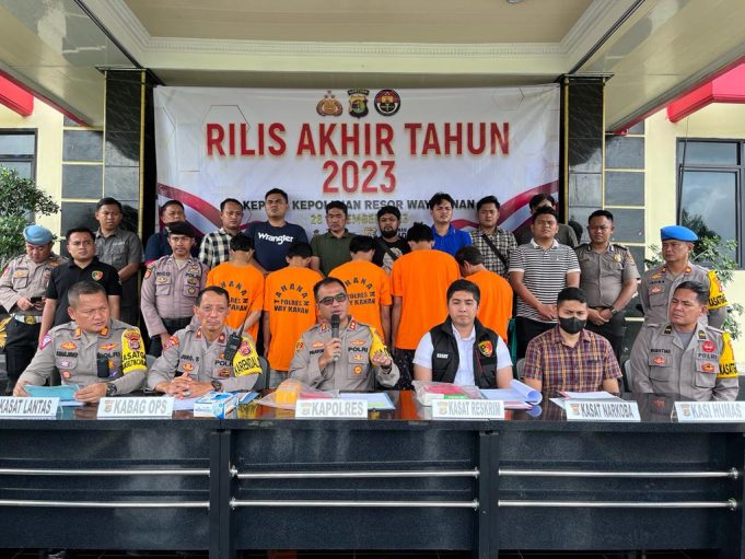 Akhir Tahun 2023, Kapolres Way Kanan Gelar Press Release Sampaikan Capaian Kinerja