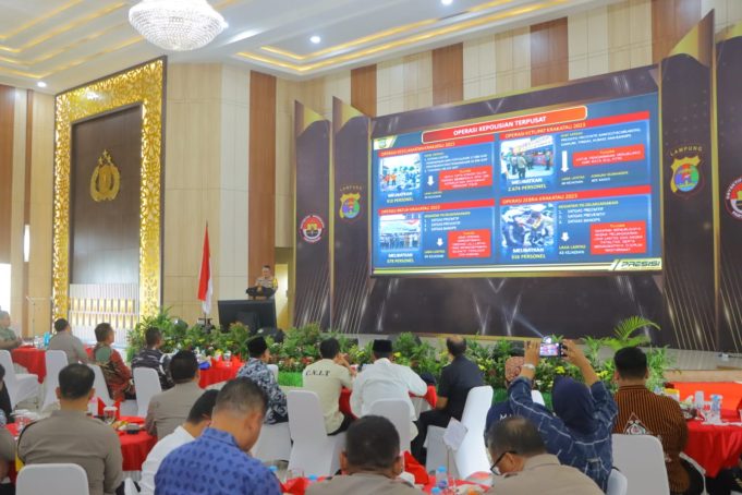 Rilis Akhir Tahun 2023, Kapolda Lampung : Jangan Ganggu Netralitas Polri