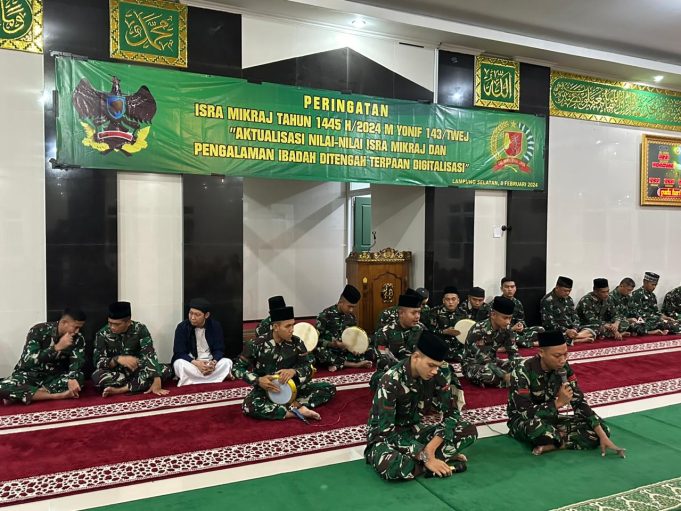 Yonif 143/TWEJ melaksanakan peringatan Isra’ Mi’raj Nabi Muhammad SAW 1445 H/2024 M