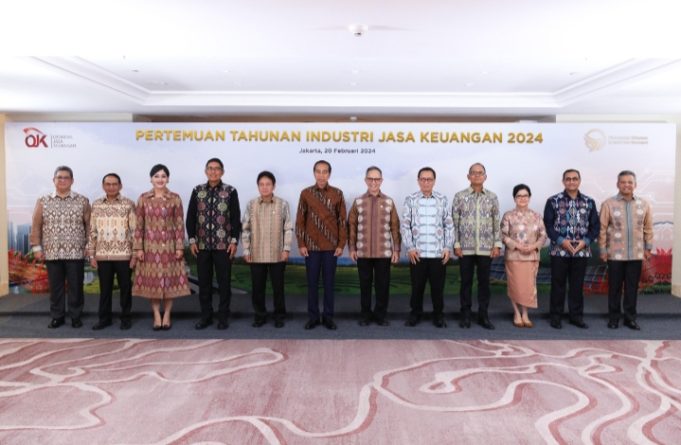 SEKTOR JASA KEUANGAN YANG KUAT DAN STABIL UNTUK MENDUKUNG PERTUMBUHAN EKONOMI YANG BERKELANJUTAN