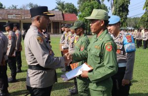 Upacara HKN, Kapolres Beri Penghargaan 9 Personel Polri dan 2 Linmas