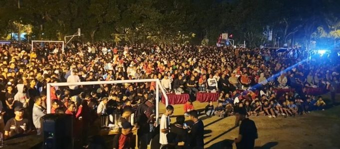 Bupati Lampung Selatan Nobar Semifinal Piala Asia U-23 Timnas Indonesia Vs Uzbekistan Bersama Ribuan Warga di Kalianda