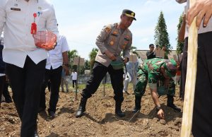 Dukung Swasembada Pangan, Polres Lampung Utara Gelar Penanaman Jagung Serentak Kuartal IV