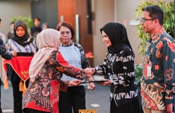 Pemkab Pesawaran Raih Penghargaan UKPBJ Proaktif dari LKPP RI