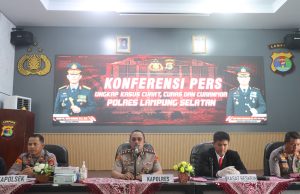 Dua Senpi Rakitan dan Amunisi Diserahkan Warga kepada Polisi di Lampung Selatan