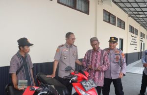 Dua Motor Curian di Candipuro Kembali ke Pemilik, Kapolres Lampung Selatan Pastikan Pengembalian Gratis