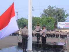 Kapolres Metro Tetap Khidmat Ikuti Upacara Haornas di Tengah Paparan Abu Vulkanik