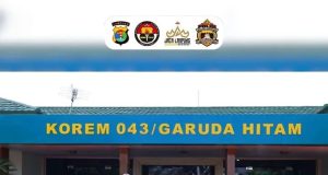 Perkuat Sinergitas TNI – Polri Kapolda Dan Wakapolda Lampung Laksanakan Kunjungan Silaturahmi Ke Korem 043/ Garuda Hitam